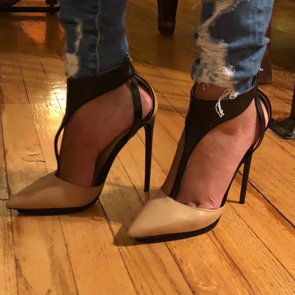 Black and Nude closed toe heels